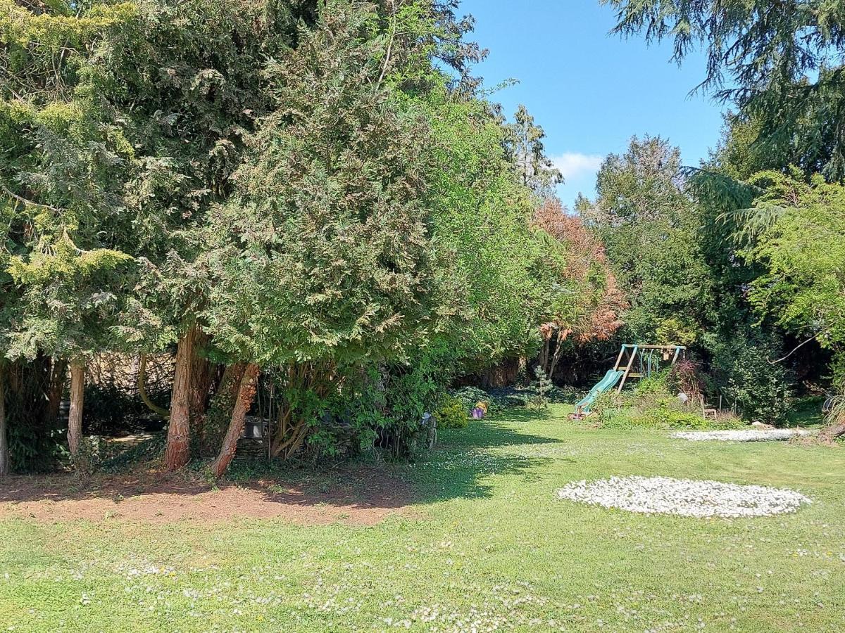 Gite Hary Villeblevin Exterior photo